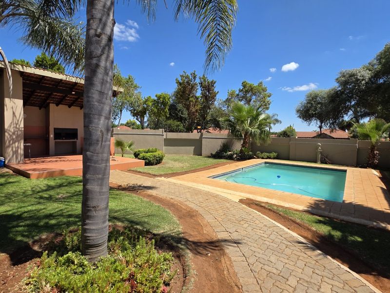 3 Bedroom Family Home on Offer! - Photo 2