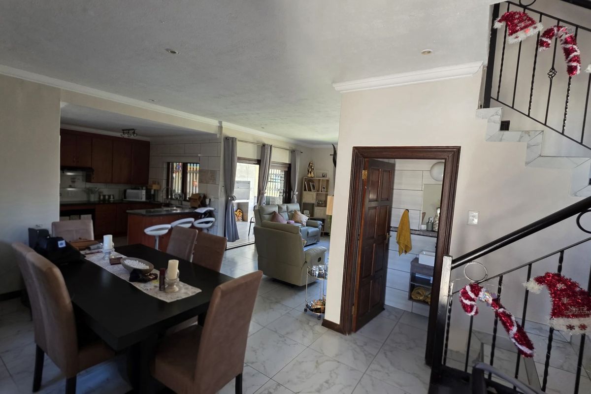 3 Bedroom Family Home on Offer! - Photo 3