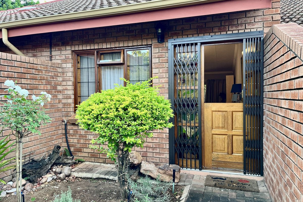 Modern 3-Bedroom Home with Eco-Friendly Features in Secure Palmeira Estate, Bela Bela - Photo 4