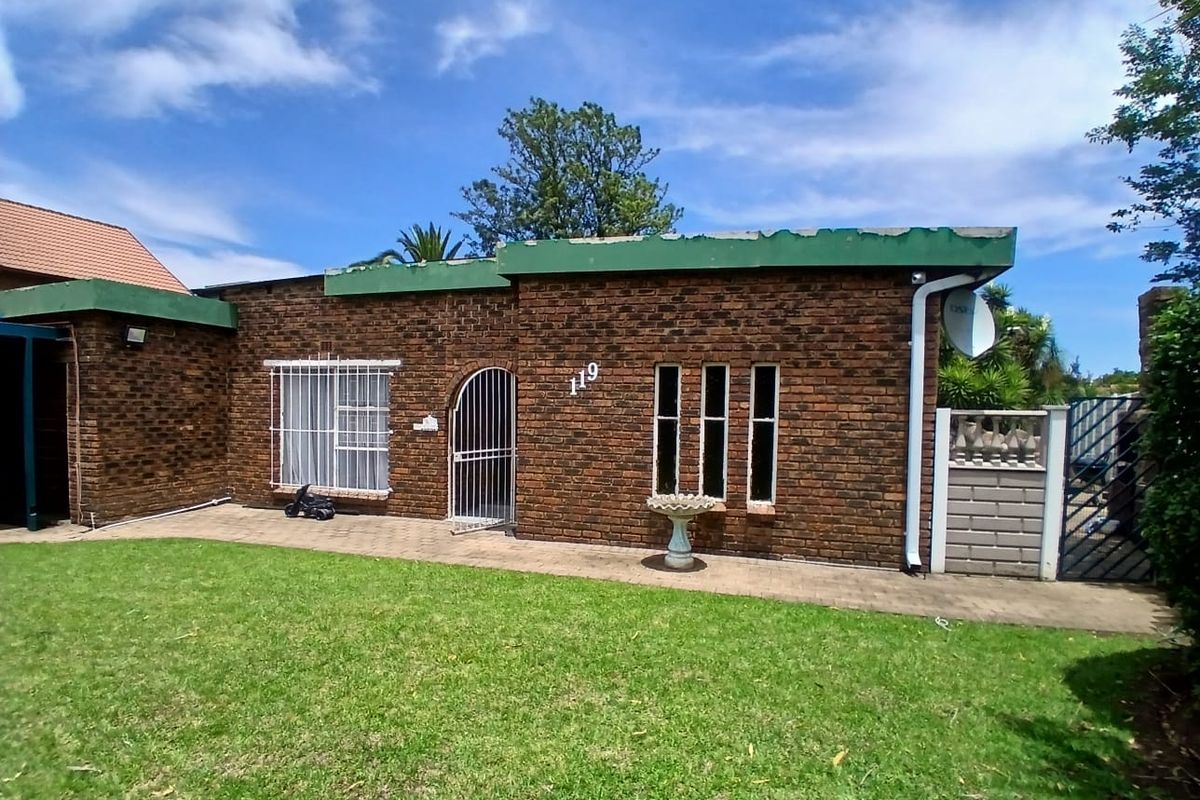 4 Bedroom House Sunair Park - Photo 3