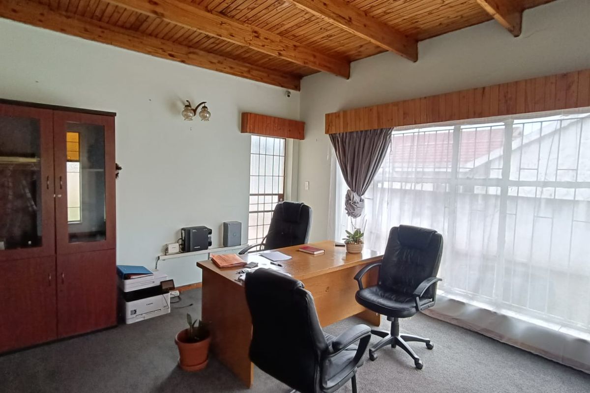 Investment Value Meets Family Comfort. Exclusive mandate!!! - Photo 5