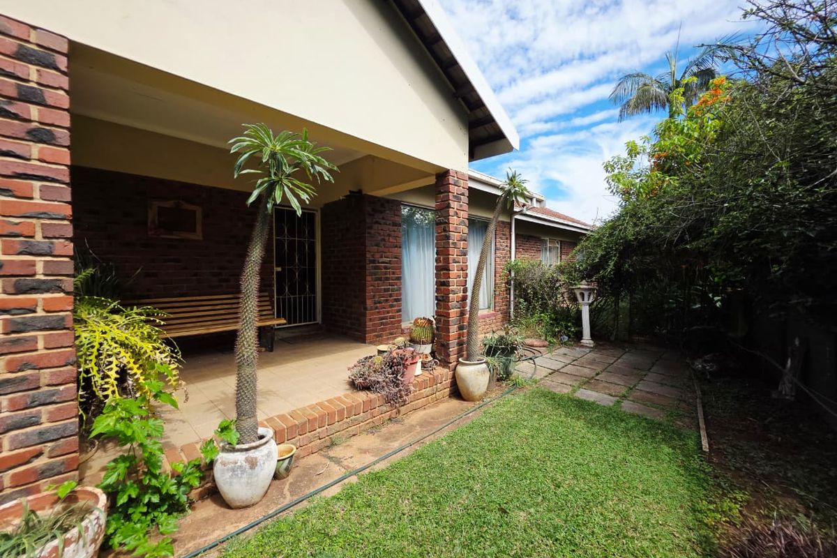 3 Bedroom family living and easy entertaining! - Photo 5