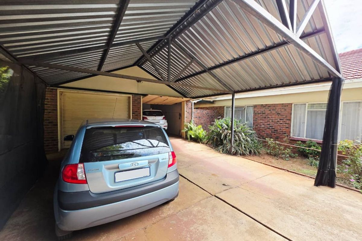 3 Bedroom family living and easy entertaining! - Photo 4