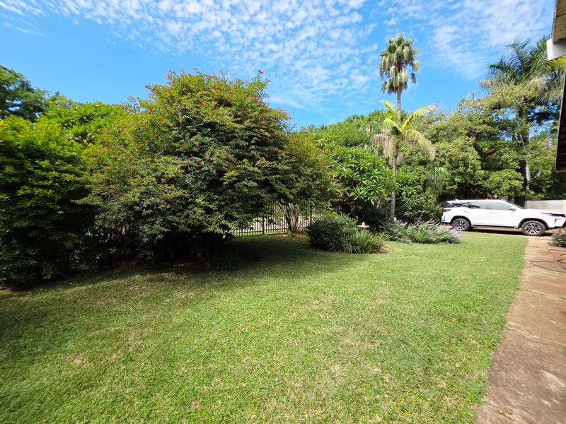 3 Bedroom family living and easy entertaining! - Photo 2