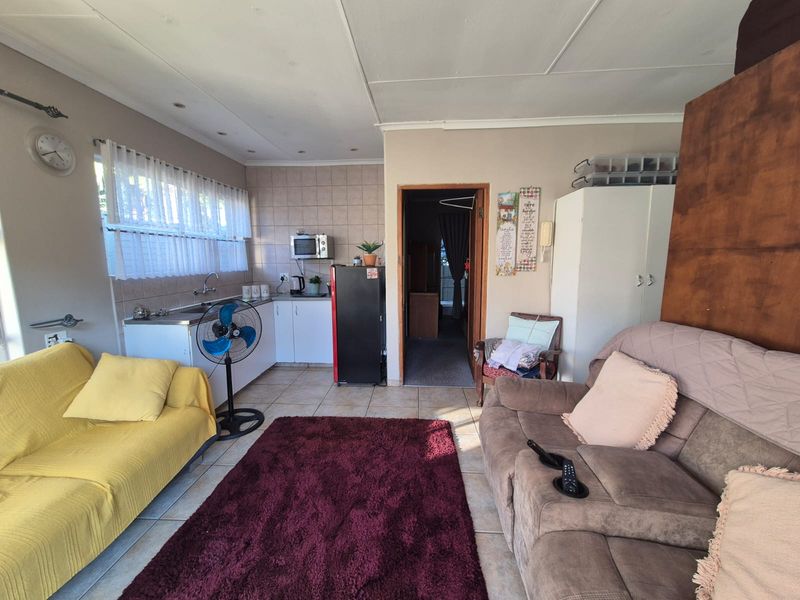 !LUXURY FAMILY HOME FOR SALE! - Photo 9