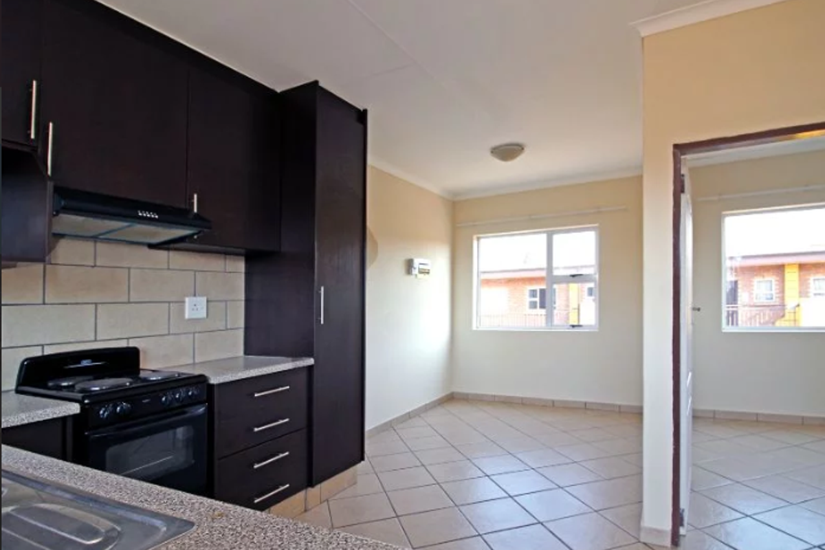 Discover Chronicles Apartments—where modern living meets affordability in the heart of Kempton Park. - Photo 3
