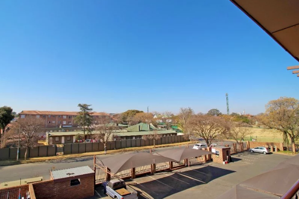 Discover Chronicles Apartments—where modern living meets affordability in the heart of Kempton Park. - Photo 5
