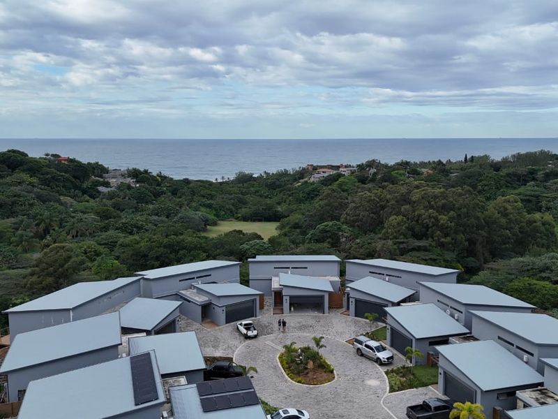 Elegant Coastal Residence with Sea Views – No Transfer Duty - Photo 3