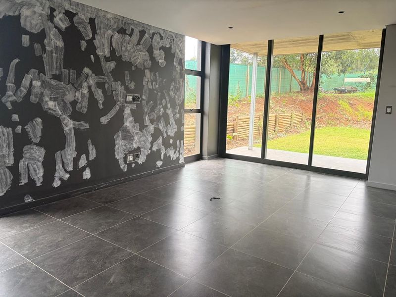 Modern Newly Built Townhouse in The Woods, Elaleni Estate – R22 000 per Month - Photo 7