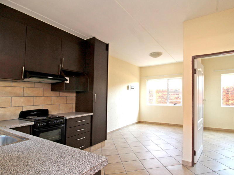 1-bedroom, 1-bathroom apartment for Sale in Kempton Park - Photo 5