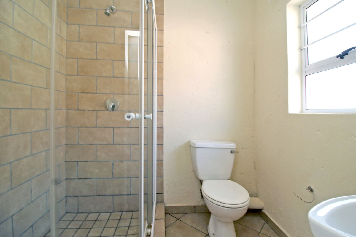 1-bedroom, 1-bathroom apartment for Sale in Kempton Park - Photo 3
