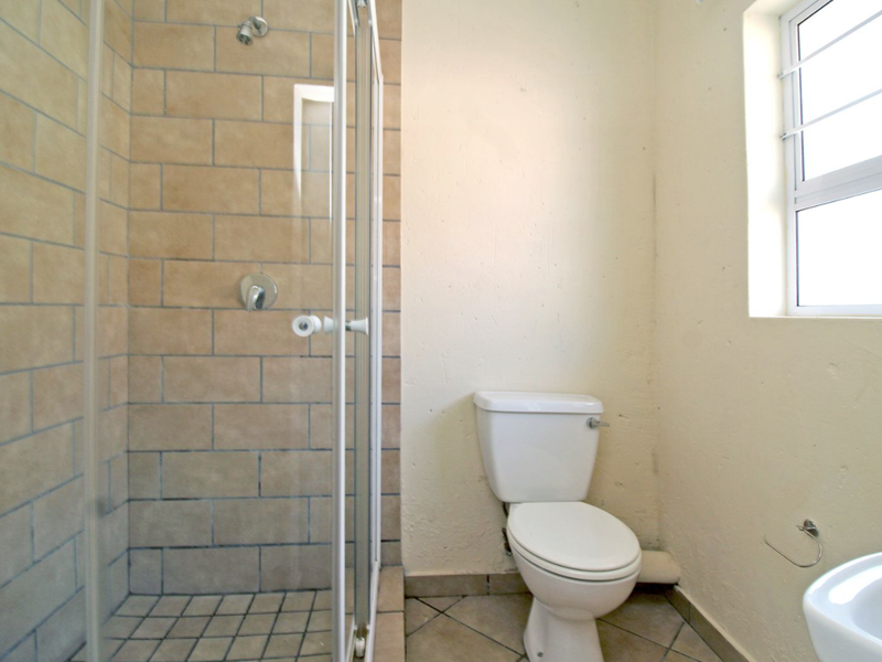 1-bedroom, 1-bathroom apartment for Sale in Kempton Park - Photo 3