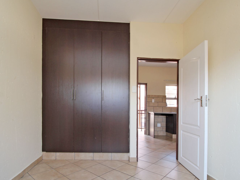 1-bedroom, 1-bathroom apartment for Sale in Kempton Park - Photo 6