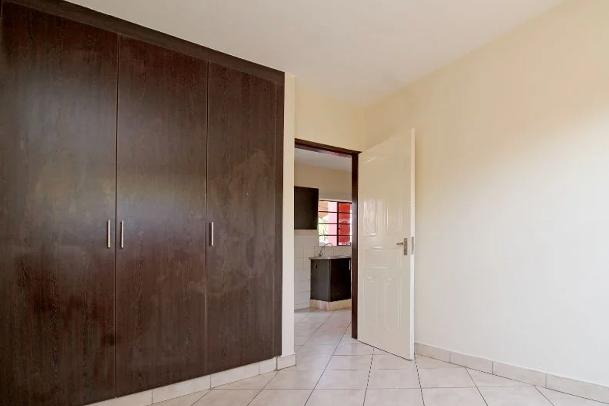 Welcome to Genesis Apartments—modern, affordable living in the vibrant heart of Kempton Park. - Photo 3