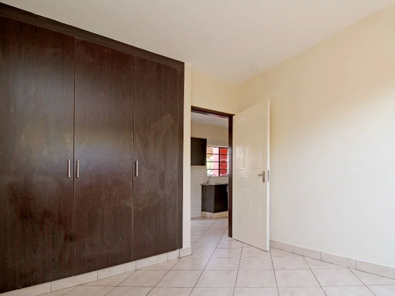 Welcome to Genesis Apartments—modern, affordable living in the vibrant heart of Kempton Park. - Photo 3