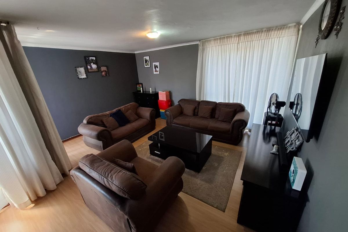 Apartment For Sale In Pretoria - Photo 2