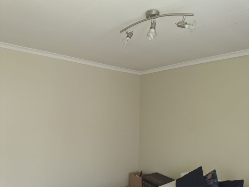 Modern 2 Bedroom Townhouse with Balcony in Secure Complex – Brentwood Park AH - Photo 10