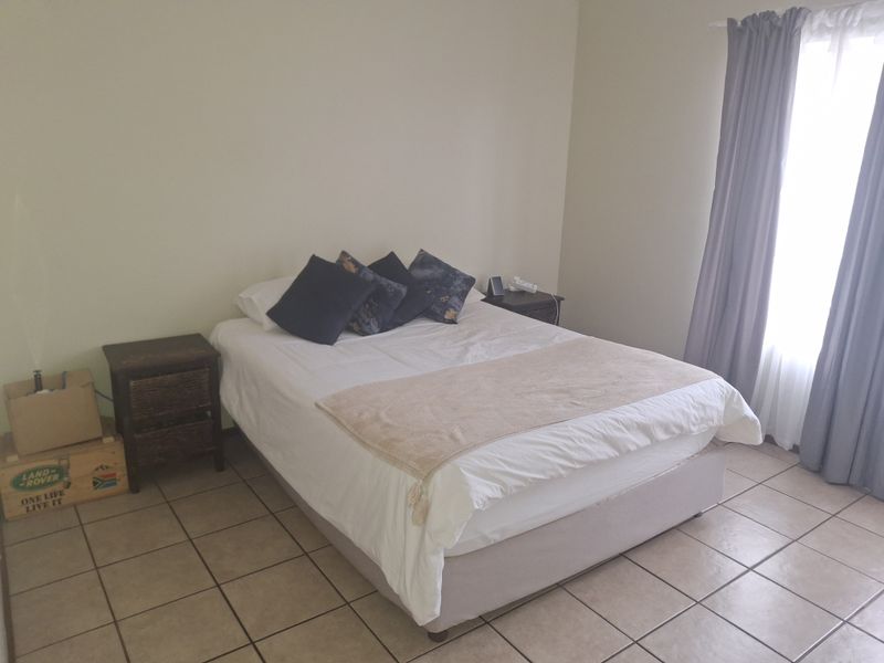 Modern 2 Bedroom Townhouse with Balcony in Secure Complex – Brentwood Park AH - Photo 7