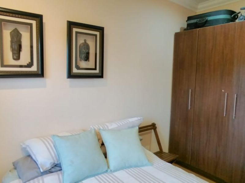 Great property in a great estate! - Photo 9