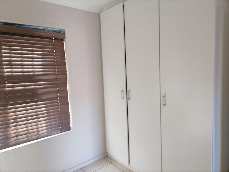 2 BEDROOM GROUND FLOOR  APARTMENT FOR SALE IN SECURE COMPLEX - Photo 7