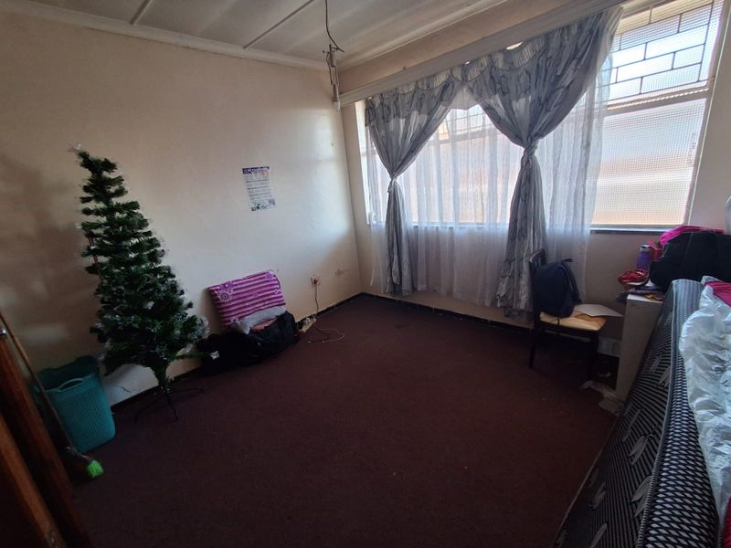 Charming 2-Bedroom Flat in Vereeniging Central. - Photo 10