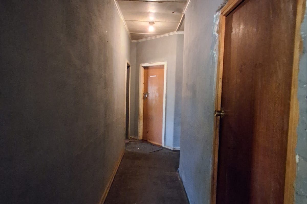 Investment Opportunity – 6-Bedroom Property in Peacehaven, Vereeniging. - Photo 3