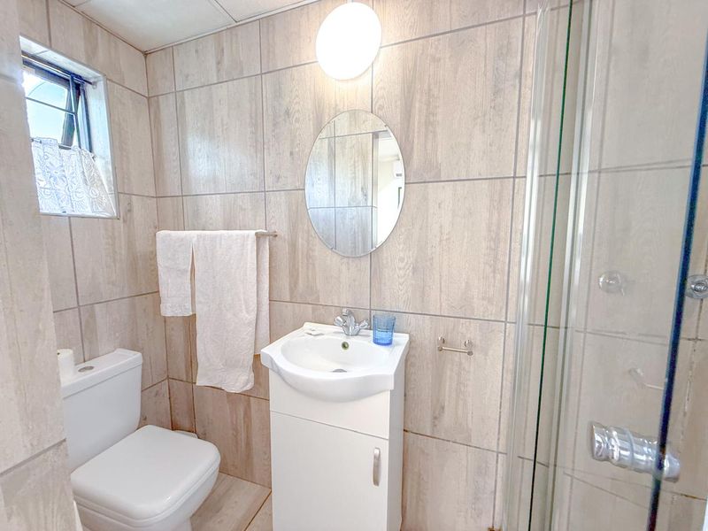 Bed & Breakfast Pending Sale In Empangeni - Photo 9