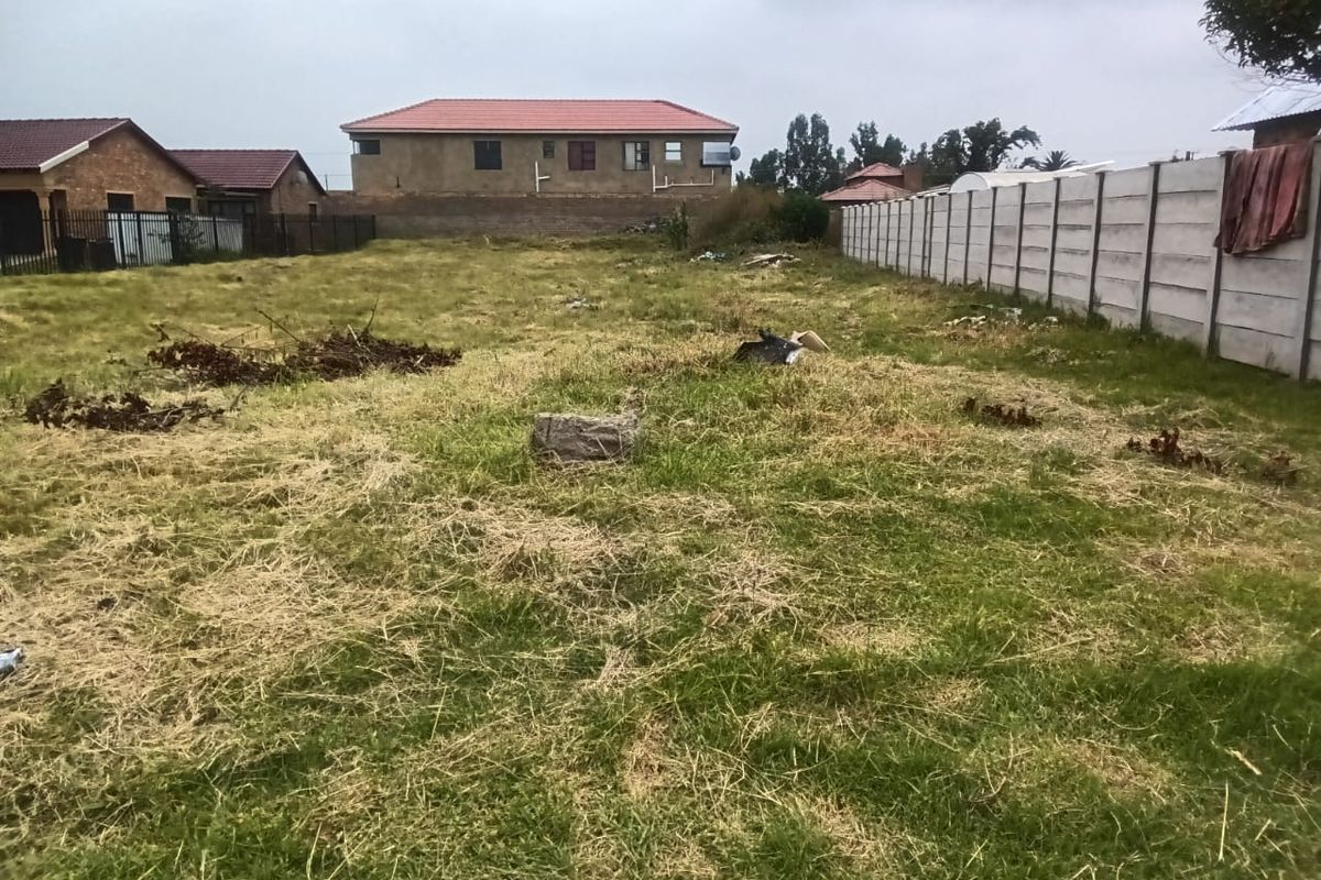 Smack in the middle of the growing Riversdale community in Meyerton. - Photo 4