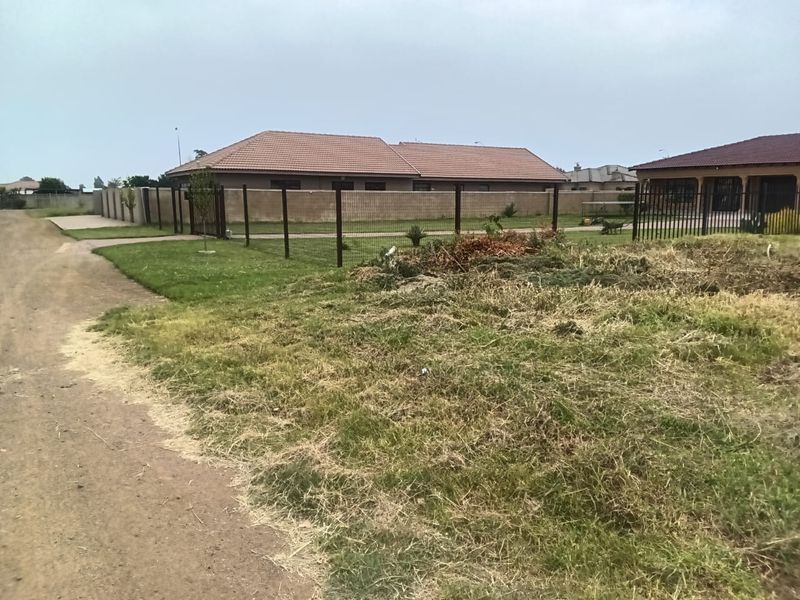 Smack in the middle of the growing Riversdale community in Meyerton. - Photo 5