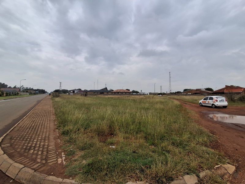 2400 square meters on a busy main road in Meyerton Riversdale. - Photo 3