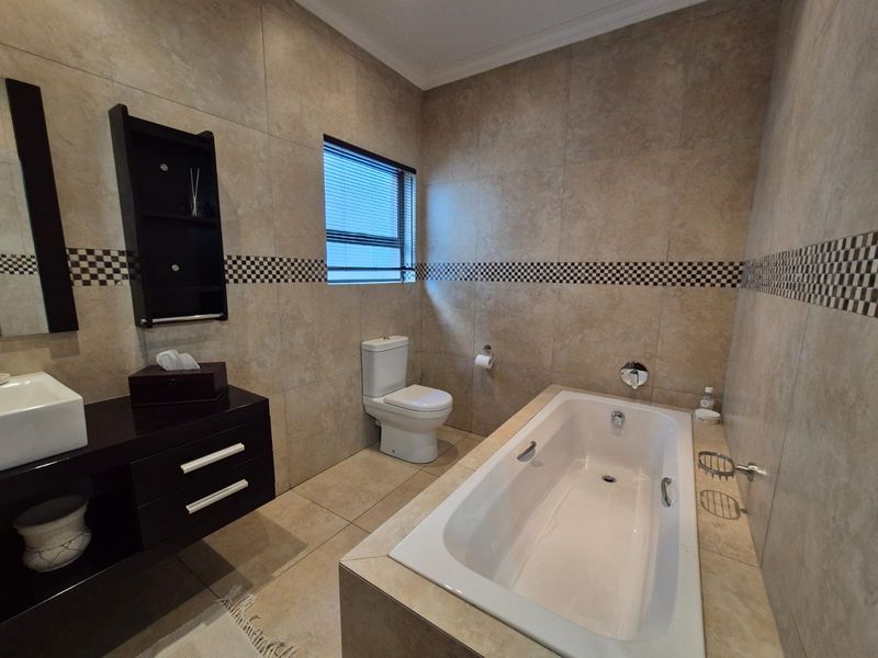 !RIVERFRONT PARADISE ESTATE! - Photo 8