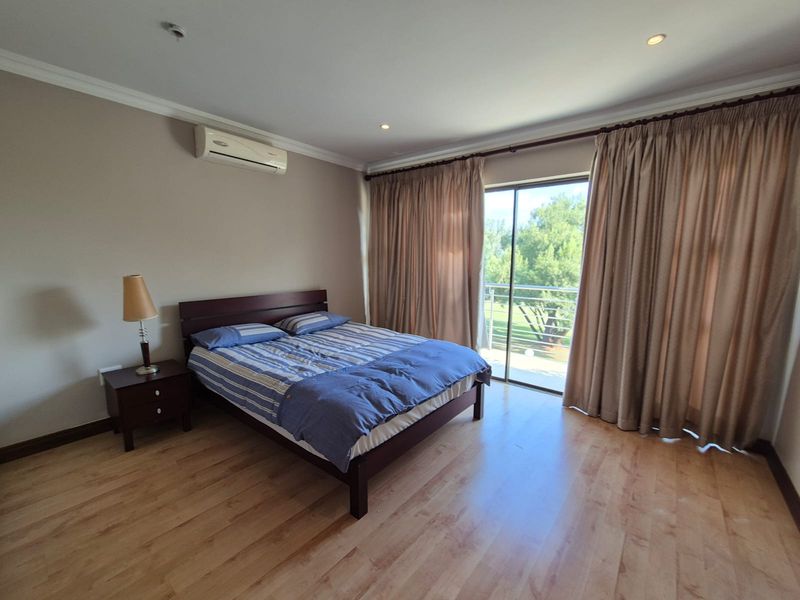 !RIVERFRONT PARADISE ESTATE! - Photo 2