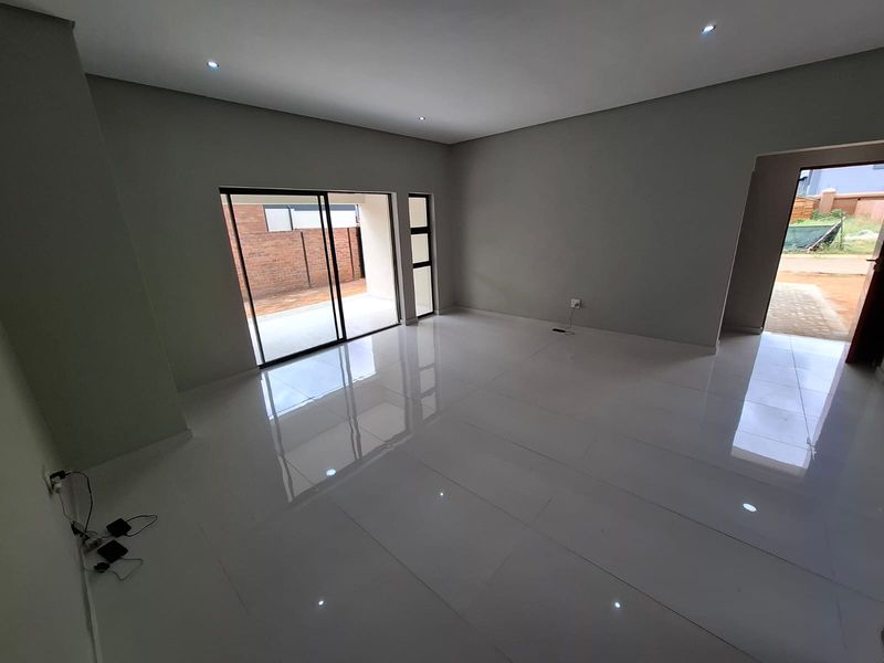 Contemporary Full Title Home Annlin - Photo 10