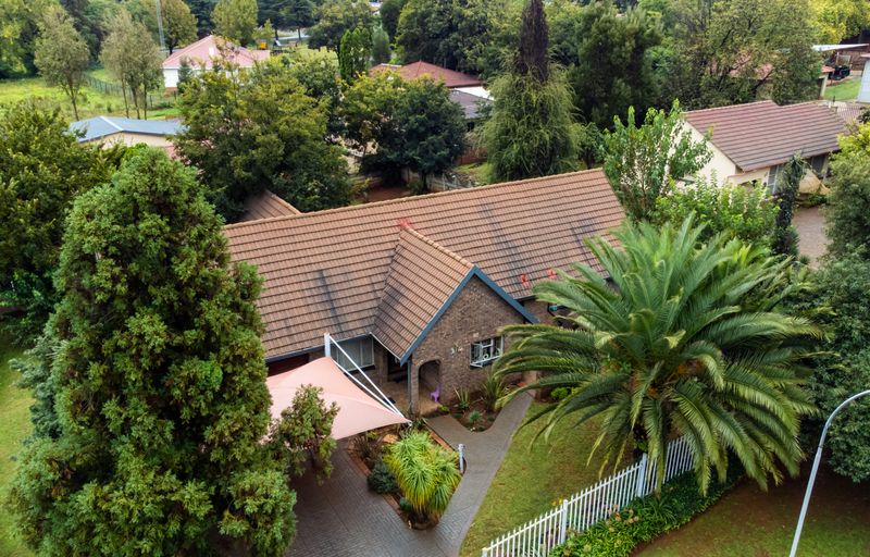 Spacious family home in Rensburg, Heidelberg