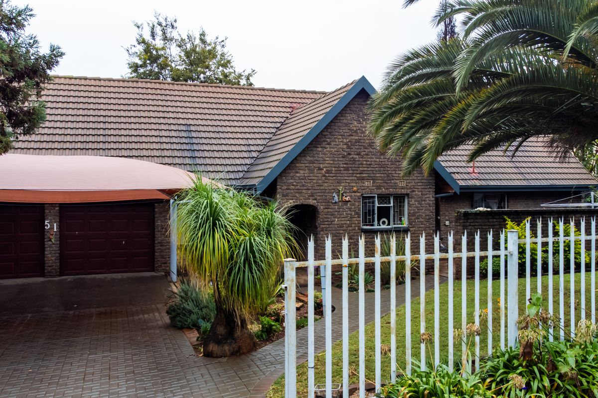 Spacious family home in Rensburg, Heidelberg - Photo 2
