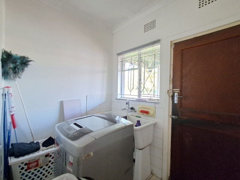 This property combines comfort and functionality with ample space indoors and outdoors. - Photo 8