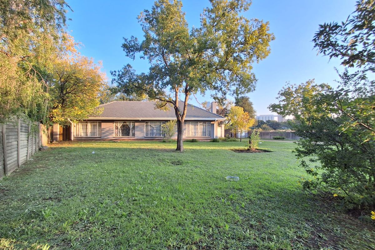 This property combines comfort and functionality with ample space indoors and outdoors. - Photo 2