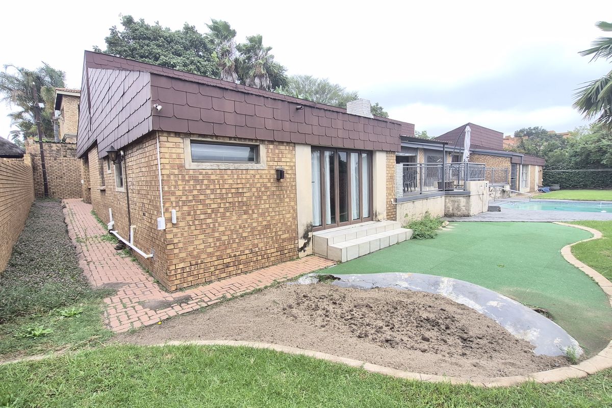 Stunning family home for sale in die Heuwel proper. - Photo 5