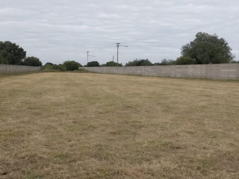 Prime Land Investment Opportunity in Riversdale Meyerton 4,500 square meters. - Photo 4