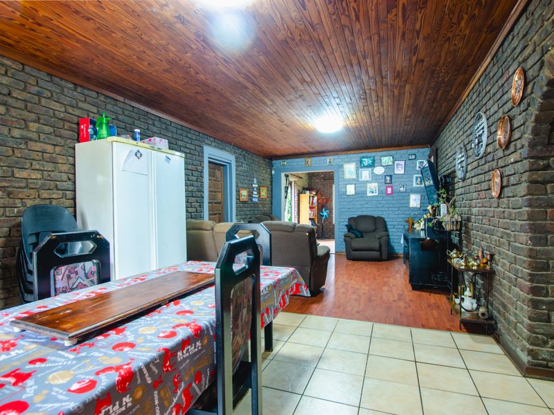 Spacious family home in Rensburg, Heidelberg - Photo 8