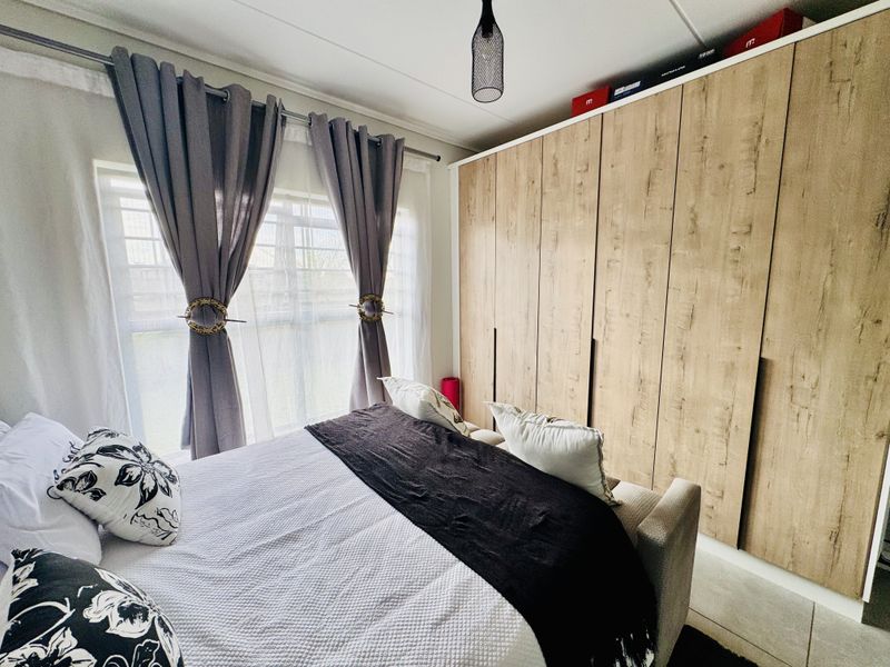 Modern 3-Bedroom Ground Floor Apartment in Munyaka Lifestyle Estate, Waterfall City, Midrand - Photo 8