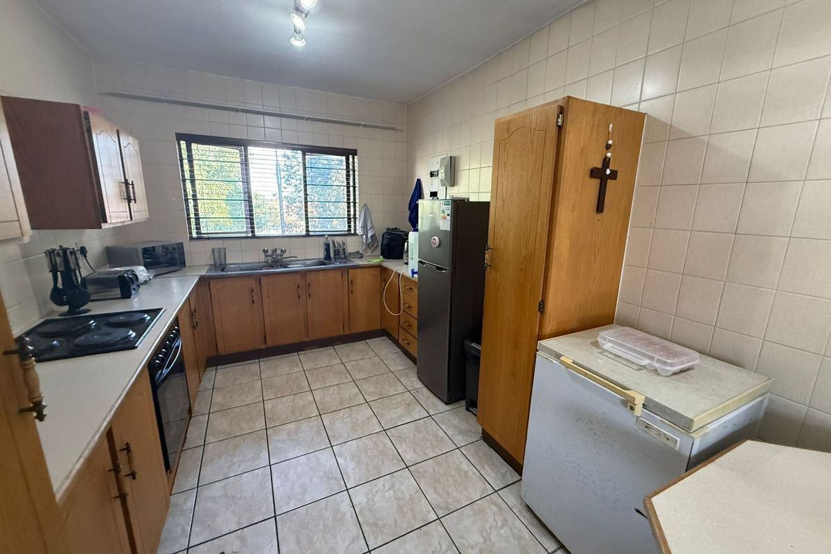 BUY OF THE MONTH, DON’T MISS OUT - Photo 2