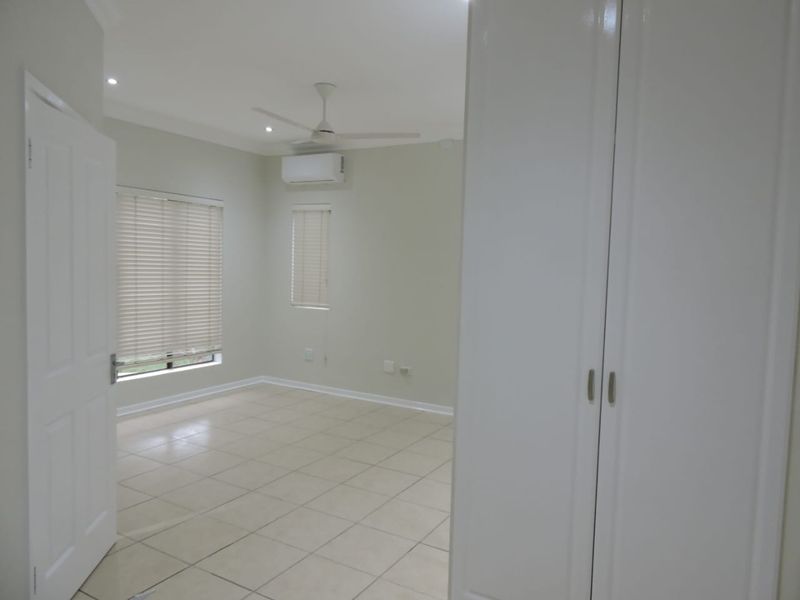 Luxury Coastal Apartment in Ballito with Sea Views | Modern Living in Prime Location - Photo 10