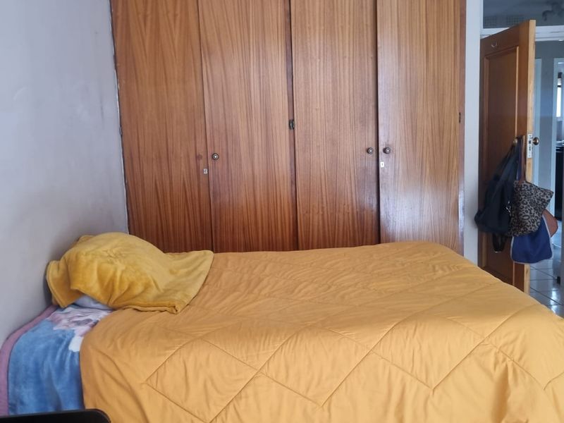 GROUND FLOOR GEM IN THREE RIVERS PROPER – LOCK UP & GO LIVING AT ITS BEST! - Photo 4