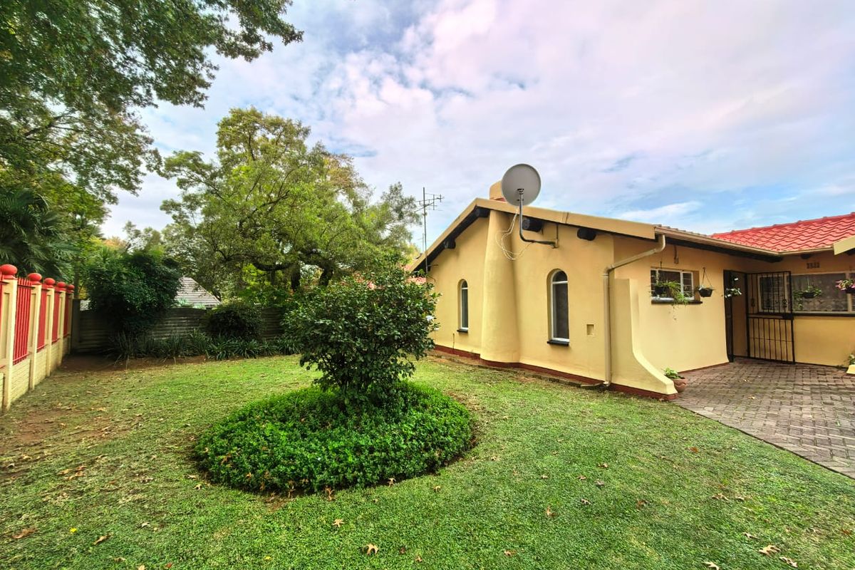 Move-in ready family house for sale in Vaalpark - Photo 2