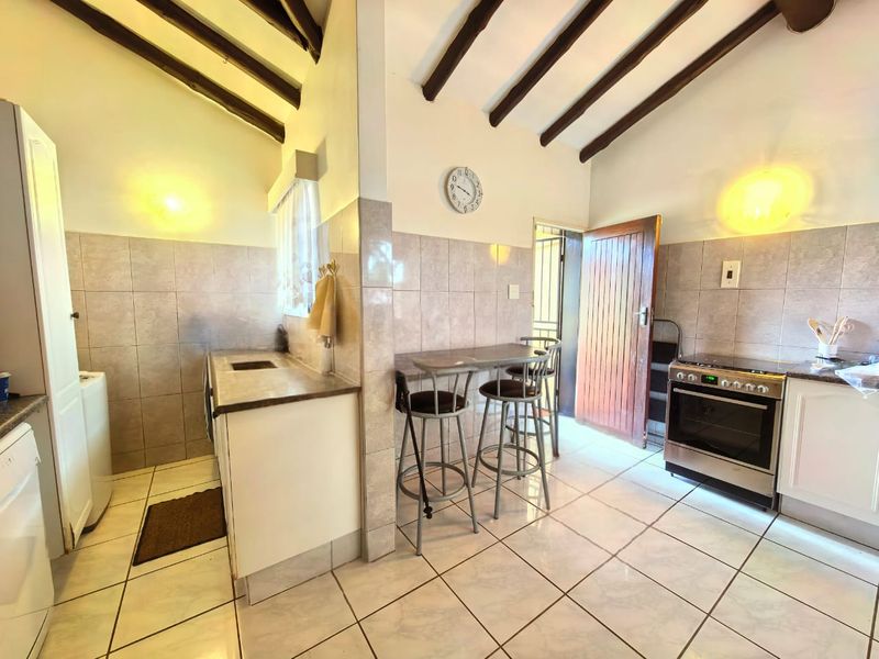 Move-in ready family house for sale in Vaalpark - Photo 5