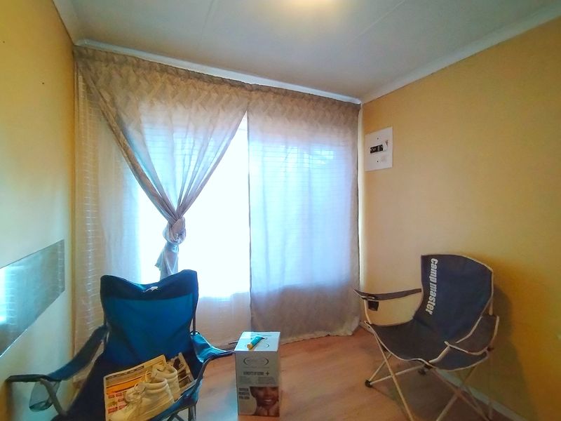 Stunning 4 Bedroom House To-Let In Brakpan North! - Photo 8