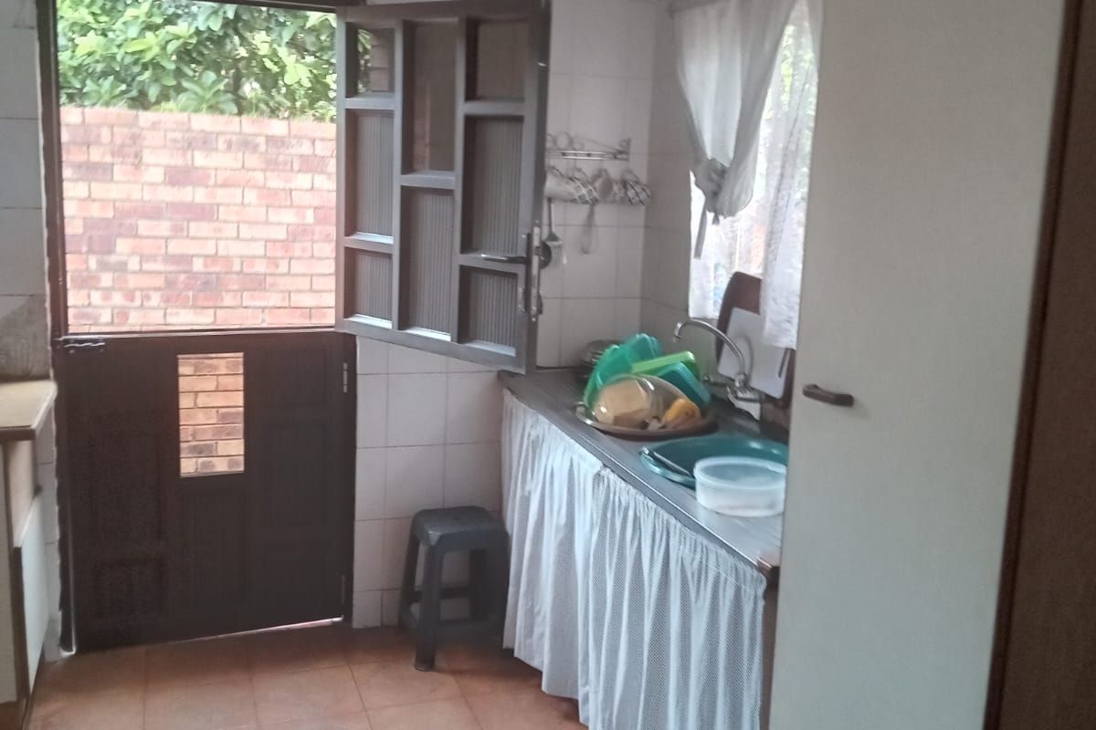 House For Sale In Esikhawini - Photo 3