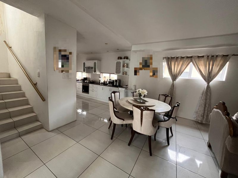 Luxury Living in Riverspray Lifestyle Estate. - Photo 9