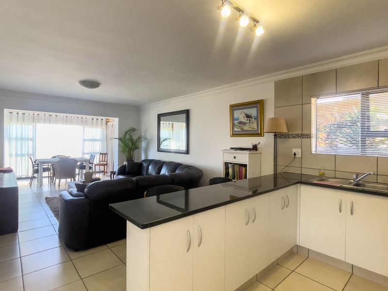 Low maintenance home in secure estate - Photo 7